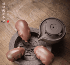 紫砂茶寵倒流香爐擺件小豬喝水手工可愛迷你招財件茶桌茶玩