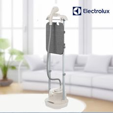 【Electrolux 伊萊克斯】直立式蒸氣掛燙機 燕麥白 E7GS1-74OW