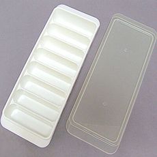 離乳食品冷凍盒 副食品冷凍盒 日本製 安心衛生 ByeBye 製冰盒 長型8格 【SV3638】居家