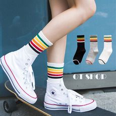 OT SHOP [現貨] 襪子 中筒襪 運動襪 女款 棉質 素色 彩虹條紋 街頭風格 M1133
