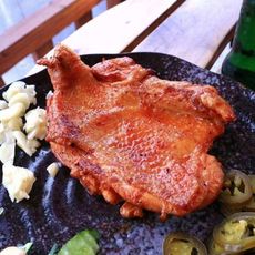 【上野物產 中秋烤肉】微辛十三香風味去骨雞腿排100g/片 烤肉組 燒肉