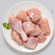【上野物產】台灣嚴選帶骨雞腿肉切片(生鮮無調味) (300g)包 - 300g/包