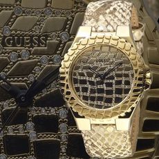 【GUESS】紐約誇炫時尚晶鑽女錶-金(GWW0227L2)