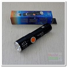 USB充電可調焦手電筒/CREE XM-L T6 超亮手電筒內含充電電池/後方USB插頭