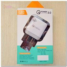 2USB 5.1A智能通用充電頭/QUICK CHARGE 3.0/LED顯示電壓/電流