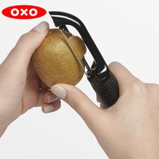 OXO 軟皮蔬果削皮器