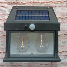 《省您錢購物網》全新~太陽能壁燈(2燈泡)