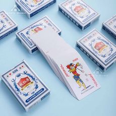 (台中 可愛小舖)撲克牌5入 桌遊 魔術用具 魔術玩具 紙牌 過年必備 娛樂 休閒