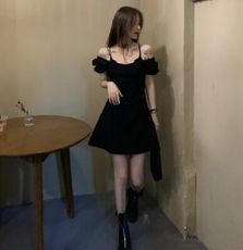 複古短袖圓領連衣裙