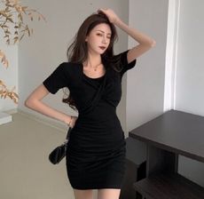 收腰顯瘦短袖連衣裙