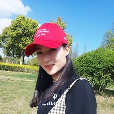誰戴誰好看顯白大紅色字母刺繡簡約出游遮陽鴨舌帽棒球帽男女1入 -