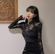 盤扣性感蕾絲打底衫