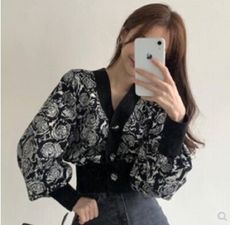 復古玫瑰花單排扣燈籠袖開衫針織上衣