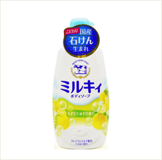 ☆潼漾小舖☆ COW 牛乳石鹼 美肌保濕沐浴乳(柑橘果香) 550ml