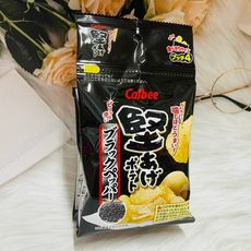 ☆潼漾小舖☆ 日本 Calbee 卡樂比 四連洋芋片 黑胡椒風味 60g 四連餅乾