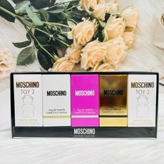 ☆潼漾小舖☆  香水禮盒🎁MOSCHINO 女性迷你香氛 五入禮盒組