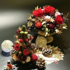 歐式復古鐵藝花器，金屬花盆（不包含花材）