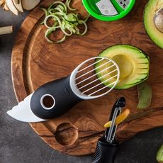 OXO 3in1 酪梨去核切片器