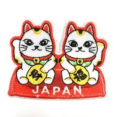 日本Q版-招財貓 皮夾 皮包 手機 刺繡貼布 電繡貼 背膠補丁 外套刺繡士氣章 貼章 補丁貼 燙布貼