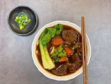 《熟食調理包》川辣牛肉麵獨享包(附刀削麵)