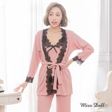 【蜜絲朵】甜蜜依偎 歐單蕾絲緹花棉質罩衫睡袍家居服三件套組M-XL2色P068
