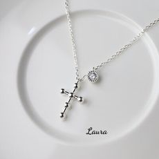 項錬-Laura- s925純銀項鍊 十字架 (花邊鑲鑽) 時尚-小資女 純銀項鍊 頸錬 鎖骨鍊