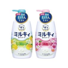 牛乳石鹼 COW~牛乳精華沐浴乳(550ml) 柚子果香／玫瑰花香 兩款可選　D959803