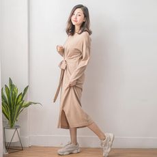 【Abbie】休閒前開叉綁帶針織洋裝