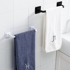 【荷生活】浴室廚房無痕毛巾架 免打孔背膠式收納吊掛架-短款
