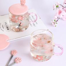 日式粉色櫻花帶刻度玻璃杯500ml  (附蓋子+湯匙)M1895-2【AShop】