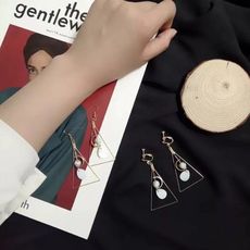 【台灣現貨12hr出】Emily實拍️三角大理石耳針/耳夾01007耳墜韓系日系圓形氣質仙氣宴會簡約