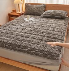 牛奶絨加厚夾棉防滑標準雙人床墊套/床罩/床墊套/床笠