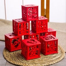 中國風創意喜糖盒 回禮盒糖果盒 中式婚禮紅色木質鏤空喜糖盒