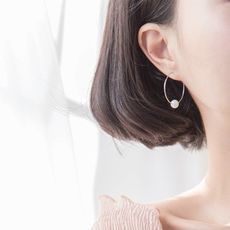 s925純銀大圓環圈圈耳環珍珠貝殼耳墜耳飾女氣質韓國簡約個性耳圈1入