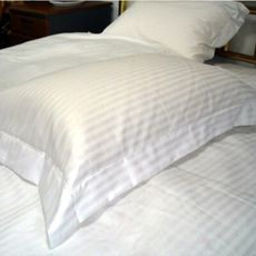 《五星級飯店-緹花白》100% 精梳棉 歐式款【枕頭套 一入裝】LUST生活寢具