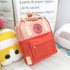 Fjallraven KANKEN ART MINI 後背包 23616983984罌粟田/棉花天空