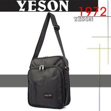 【YESON】經典款多夾層斜背包休閒包(MG-3769-黑)