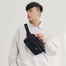 OVERLAND - LOGO浮印方型腰包/胸背包/斜背包 - 5723