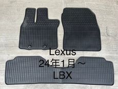 LEXUS 凌志『LBX 全系列車款』汽車腳踏墊，優質橡膠 耐磨耐熱抗污防水，防塵墊 地墊 踏墊 小