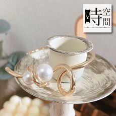 『時空間』率性風格捲曲線條珍珠纏繞造型手環