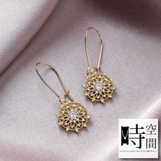 『時空間』繁花盛宴鏤空花朵網狀鑲鑽造型耳環