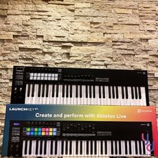 (贈音源軟體) Novation Launchkey 61 MK3 MKIII 主控 midi 鍵盤