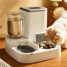 日本進口MUJIE貓咪自動喂食器狗狗飲水機喝水神器喂水壺寵物用品