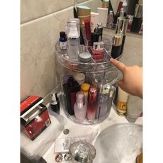 【免運費】化妝品收納 置物架桌面旋轉 亞克力梳妝臺 護膚品口紅整理盒 大容量節省空間旋轉抽屜式