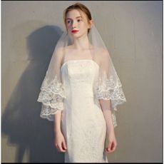 新款2018 韓式簡約短款蕾絲花多層新娘婚紗遮面蓬蓬發梳頭紗百搭旅拍紗 頭紗  蕾絲裸紗頭紗新娘頭紗