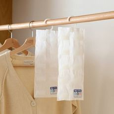 可再生乾燥劑 衣物乾燥劑 防黴防潮除濕劑 掛式衣櫥除濕袋 房間乾燥劑 家用防黴盒 乾燥防潮劑