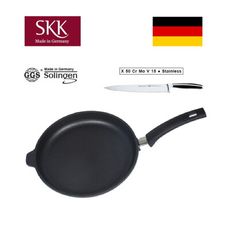 德國SKK  鑄造平底鍋28cm+主廚刀20cm
