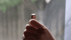 【雷射雕刻】咻咻噴瓶 | 全金屬香水噴霧瓶 一秒旋轉開蓋,噴香直覺流暢