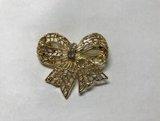 日本進口鑽飾蝴蝶結胸針 防走光