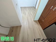 桃園市德明路7.6吋SPC防潑水地板H-6502